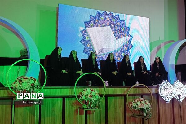 تجلیل از دختران فعال و برگزیده در روز دختر