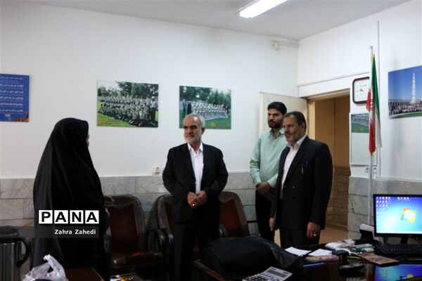 بازدید مدیرکل آموزش‌وپرورش استان مرکزی از سازمان دانش‌آموزی
