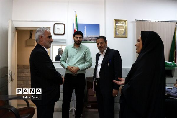 بازدید مدیرکل آموزش‌وپرورش استان مرکزی از سازمان دانش‌آموزی