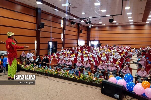 برگزاری جشن الفبا با حضور ۲۸۰ دانش‌آموز در بهارستان دو