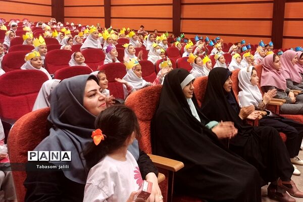 برگزاری جشن الفبا با حضور ۲۸۰ دانش‌آموز در بهارستان دو