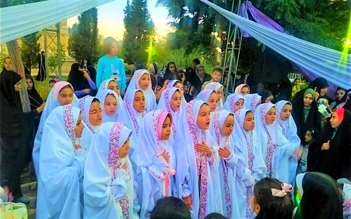 مراسم جشن مادر و دختری «نیلوفرانه» در قم
