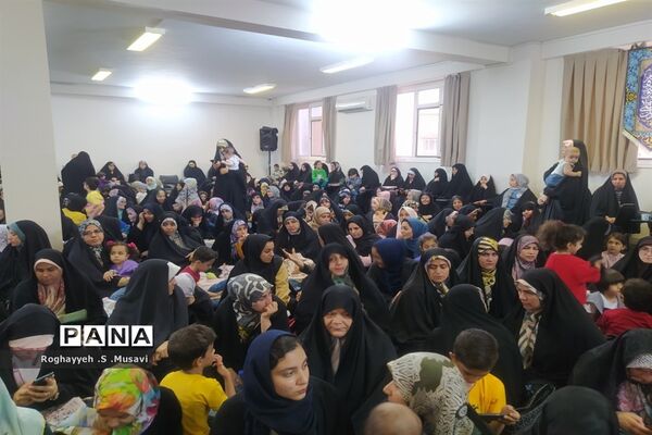 جشن «نیلوفرانه» ویژه مادران و دختران در قم