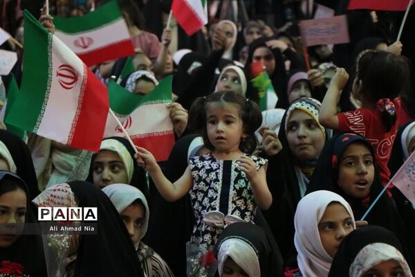 مراسم جشن دختران و دهه کرامت در حرم حضرت معصومه(س)