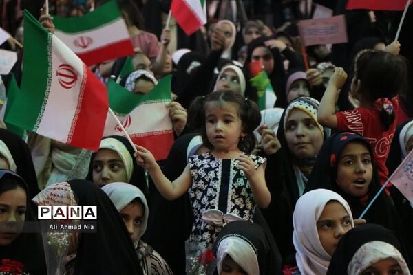 مراسم جشن دختران و دهه کرامت در حرم حضرت معصومه(س)