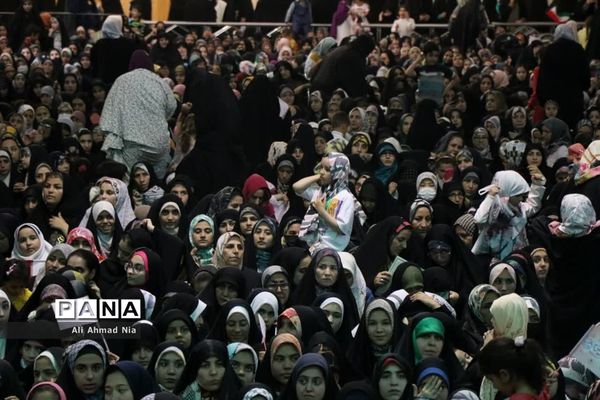 مراسم جشن دختران و دهه کرامت در حرم حضرت معصومه(س)