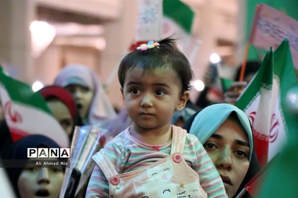 مراسم جشن دختران و دهه کرامت در حرم حضرت معصومه(س)