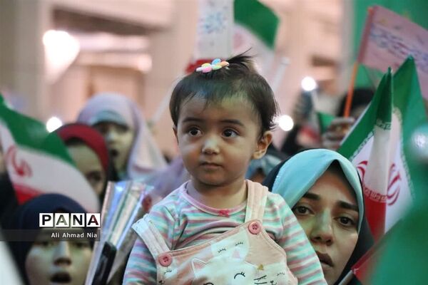 مراسم جشن دختران و دهه کرامت در حرم حضرت معصومه(س)