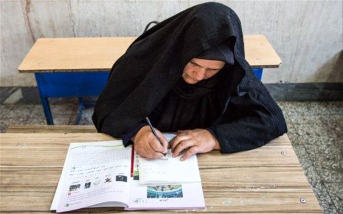 ۹۷ درصد مردم ایران باسواد هستند