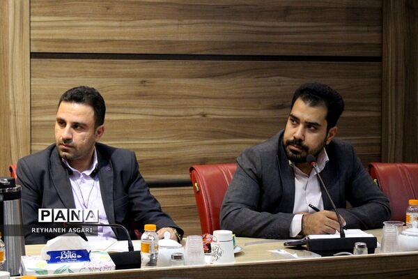 نشست هم‌اندیشی ستاد اوقات فراغت تابستان ۱۴۰۲ در ‌آموزش و پرورش شهرستان‌های تهران