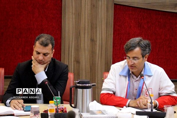 نشست هم‌اندیشی ستاد اوقات فراغت تابستان ۱۴۰۲ در ‌آموزش و پرورش شهرستان‌های تهران