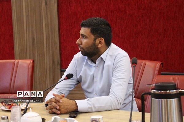 نشست هم‌اندیشی ستاد اوقات فراغت تابستان ۱۴۰۲ در ‌آموزش و پرورش شهرستان‌های تهران