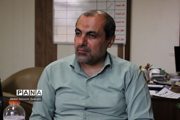 جلسه گرامیداشت سالروز آزاد‌سازی خرمشهر و روز مقاومت در اداره‌کل آموزش و پرورش استان بوشهر