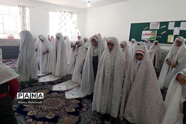 برپایی طرح صبحگاه عصمت در دبستان آیت الله غفاری خاتم