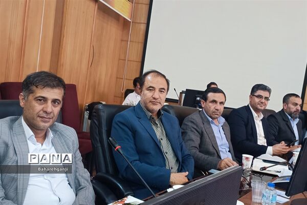 نشست روسای آموزش و پرورش با موضوع مدرسه حکمرانه اسلامی