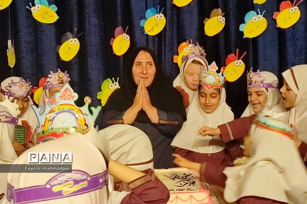 جشن الفبا در دبستان حضرت زهرا(س) یک رودهن