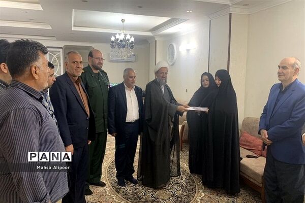 دیدار از خانواده‌های معظم شهیدان شهرستان قرچک
