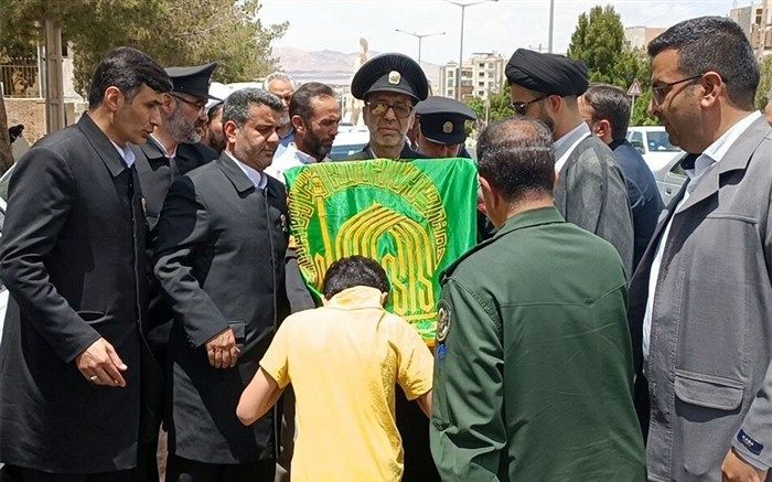 جمع‌مان جمع است زیر پرچمت