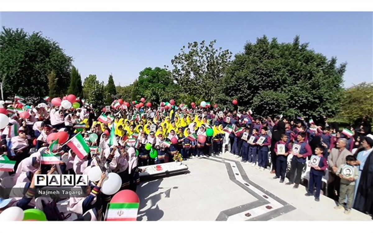 همایش دهه نودی‌ها به‌مناسبت سالروز آزادسازی خرمشهر در شهرستان مه ولات