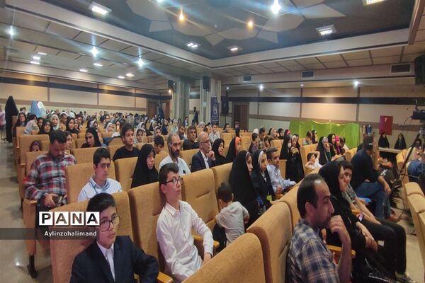 افتخار آفرینی دانش‌آموز خبرنگار پانا در مسابقات کشوری