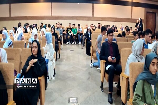 افتخار آفرینی دانش‌آموز خبرنگار پانا در مسابقات کشوری