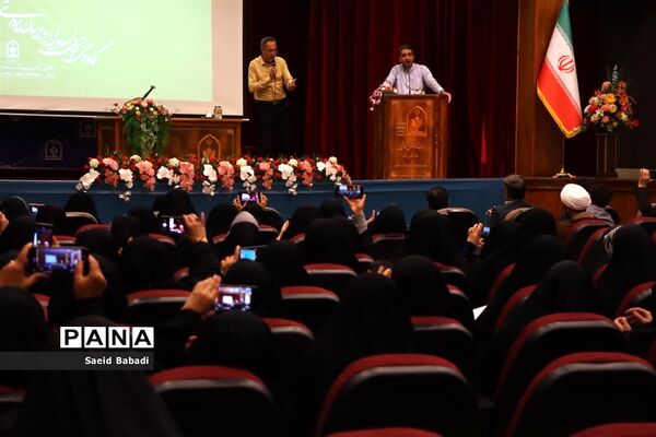 کاردوی تحولی مشاوران و مربیان پرورشی مدارس قم در اردوگاه شهید باهنر تهران