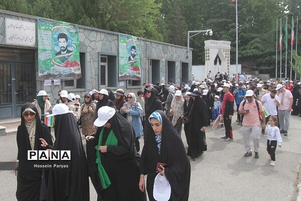 همایش کوهپیمایی همکاران حوزه ستادی و اداره‌کل آموزش و پرورش شهر تهران