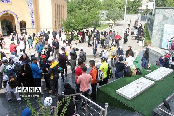 همایش کوهپیمایی همکاران حوزه ستادی و اداره‌کل آموزش و پرورش شهر تهران