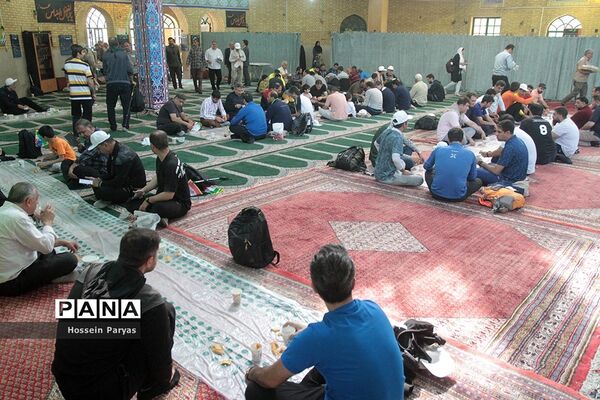 همایش کوهپیمایی همکاران حوزه ستادی و اداره‌کل آموزش و پرورش شهر تهران