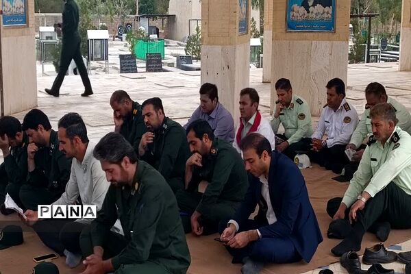 گلباران قبور مطهر شهدای هرات به مناسبت سالروز آزادسازی خرمشهر