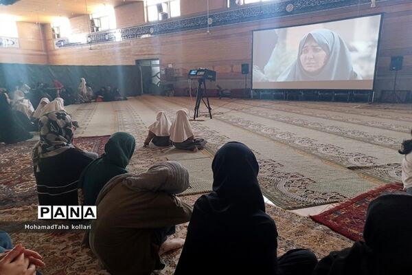 اکران فیلم دسته دختران در مصلی شهر جوادآباد