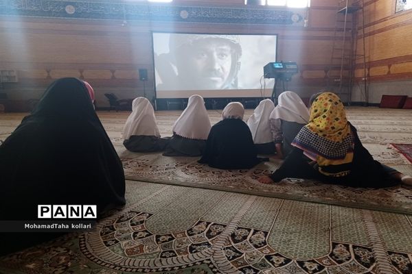 اکران فیلم دسته دختران در مصلی شهر جوادآباد