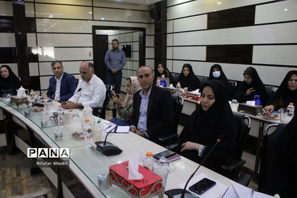 آیین تقدیر از فعالان حوزه معاونت آموزش متوسطه اداره کل  آموزش و پرورش استان بوشهر