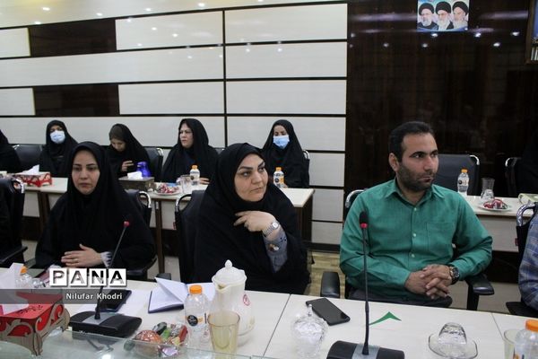 آیین تقدیر از فعالان حوزه معاونت آموزش متوسطه اداره کل  آموزش و پرورش استان بوشهر