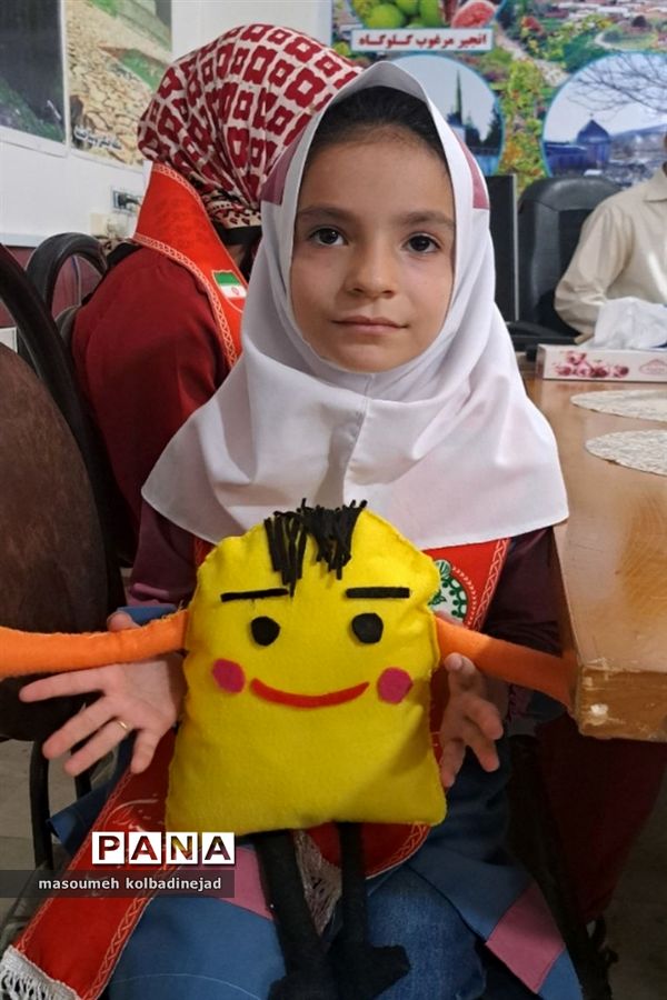 دیدار اعضای سازمان دانش‌آموزی گلوگاه با رئیس اداره میراث فرهنگی