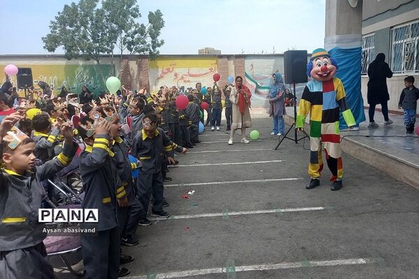 برگزاری جشن الفبا و پایان سال در مدرسه شهدای غزه شهرستان‌قرچک
