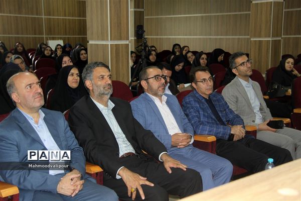 توانمندسازی  و دوره ضمن خدمت مشاوران مدارس استان قزوین