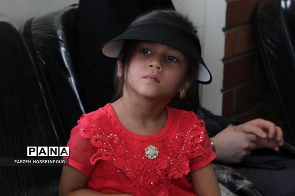 تجلیل از دانش‌آموزان برتر مدارس اورین بهارستان‌2 به‌مناسبت دهه کرامت