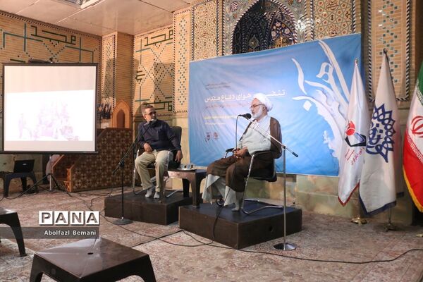 محفل خاطره گویی دو عکاس قمی از فتح خرمشهر