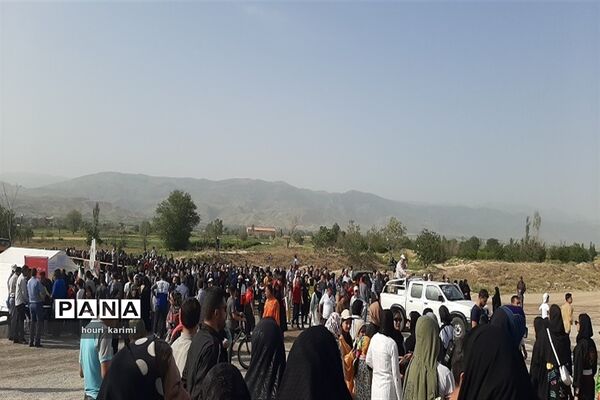 پیاده‌روی خانوادگی به‌مناسبت دهه کرامت در شهرستان مانه وسملقان
