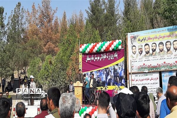 پیاده‌روی خانوادگی به‌مناسبت دهه کرامت در شهرستان مانه وسملقان