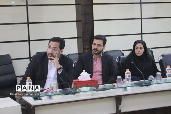 جلسه شورای رفاهی و بهداشتی اداره‌کل آموزش و پرورش استان بوشهر