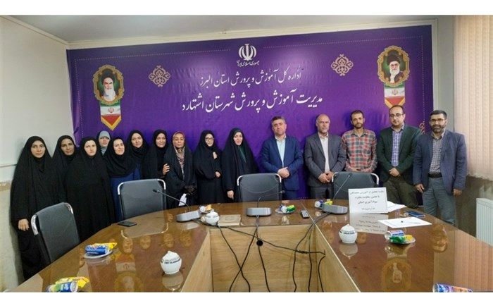 آموزش‌دهندگان، جهادگران گمنام و بی ادعا هستند