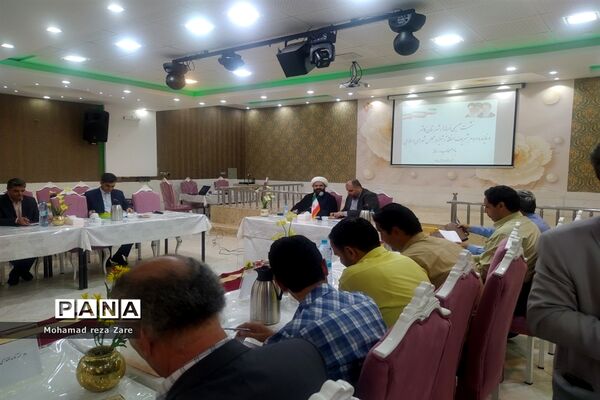 نشست صمیمی فرماندار کاشمر و نماینده ترشیز با اصحاب رسانه