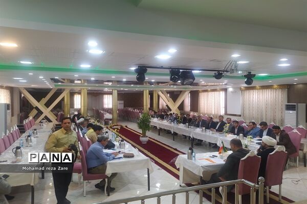 نشست صمیمی فرماندار کاشمر و نماینده ترشیز با اصحاب رسانه