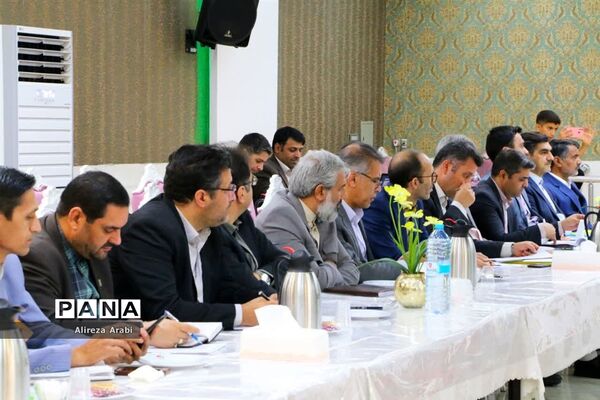 نشست صمیمی فرماندار کاشمر و نماینده ترشیز با اصحاب رسانه