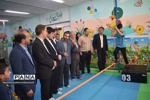 افتتاح اتاق تربیت‌بدنی شهید ابراهیم هادی آموزشگاه حکیم ملا عبدالله بهاباد