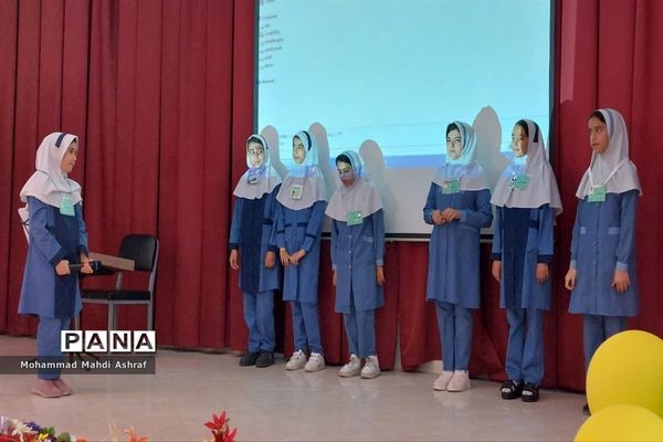 اختتامیه جشنواره سفیران سلامت دانش‌آموزی در نایین