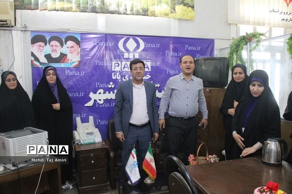 تجلیل از مسئول خبرگزاری پانا استان بوشهر