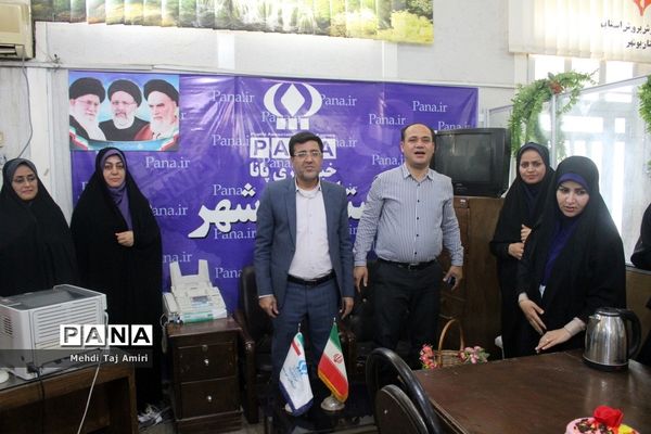 تجلیل از مسئول خبرگزاری پانا استان بوشهر